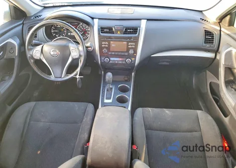 2015 Nissan Altima 2.5 z USA, uszkodzony, nr VIN 1N4AL3AP8FC159967